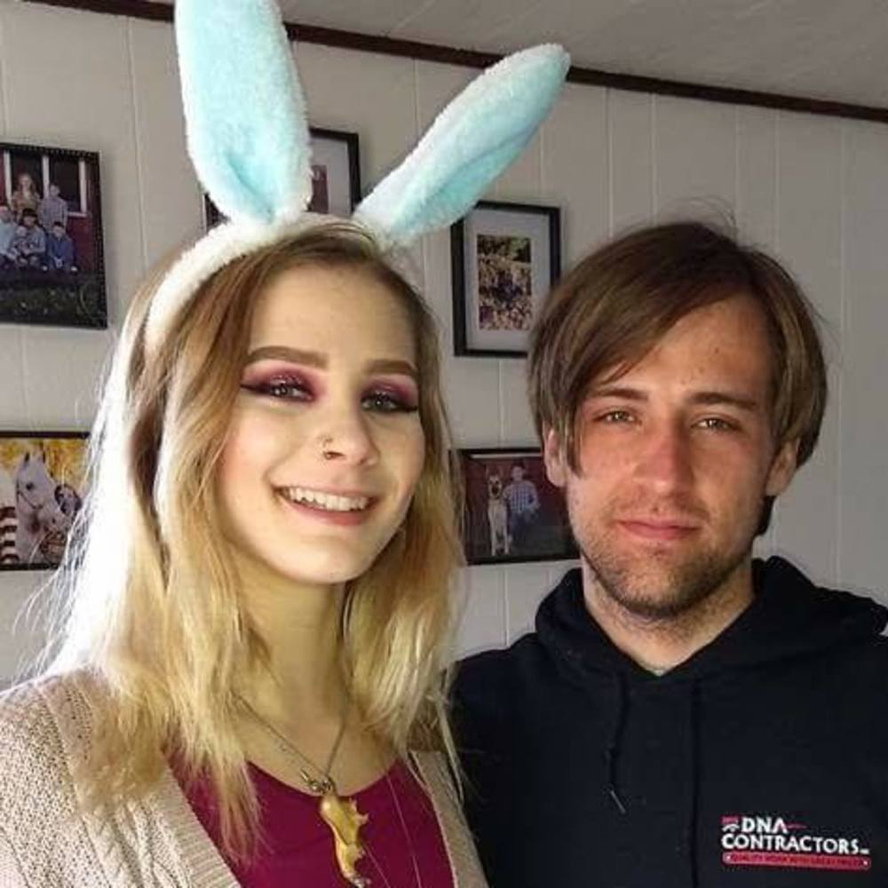 Meet your Posher, Cassandra